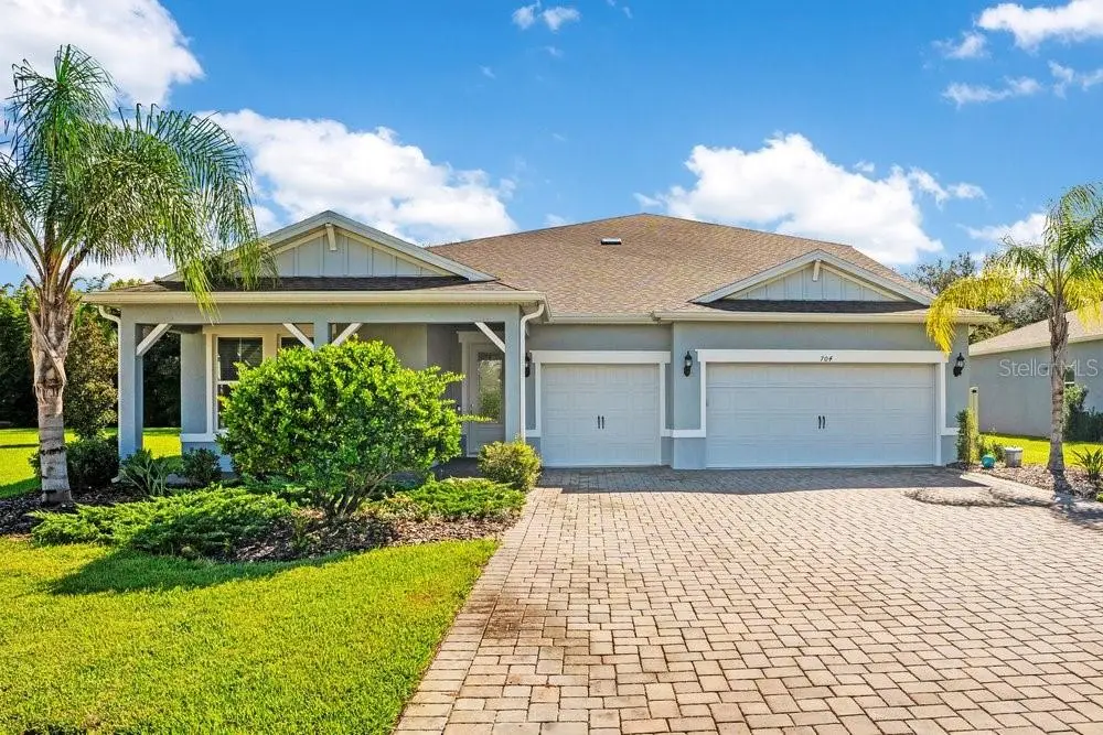 704 Fox Edge Court, FL