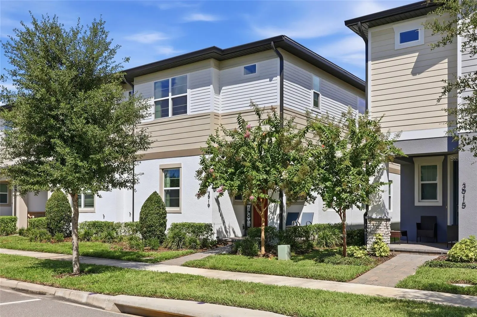 3919 Knotty Pine Street, FL