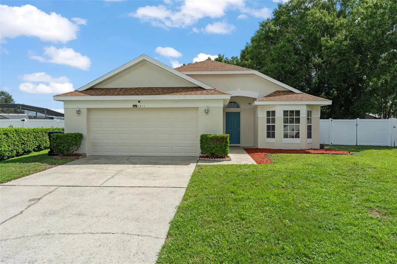4811 Fort Apache Court, FL