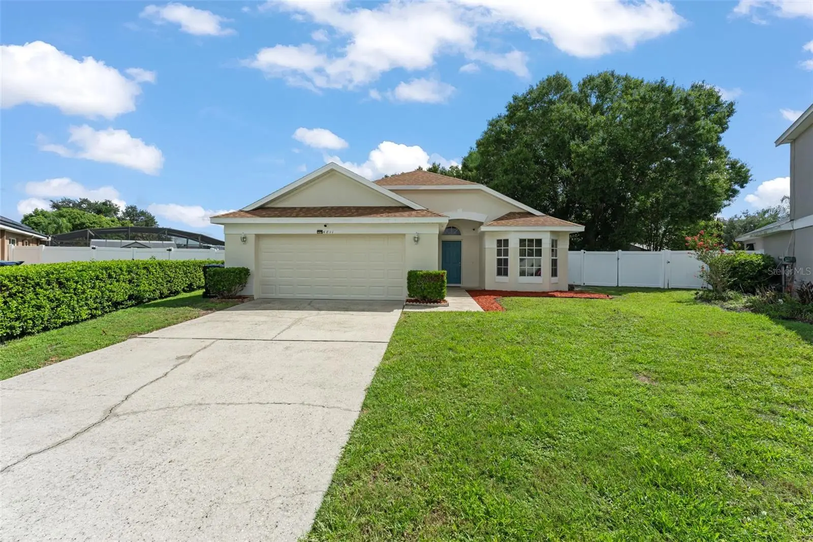 4811 Fort Apache Court, FL