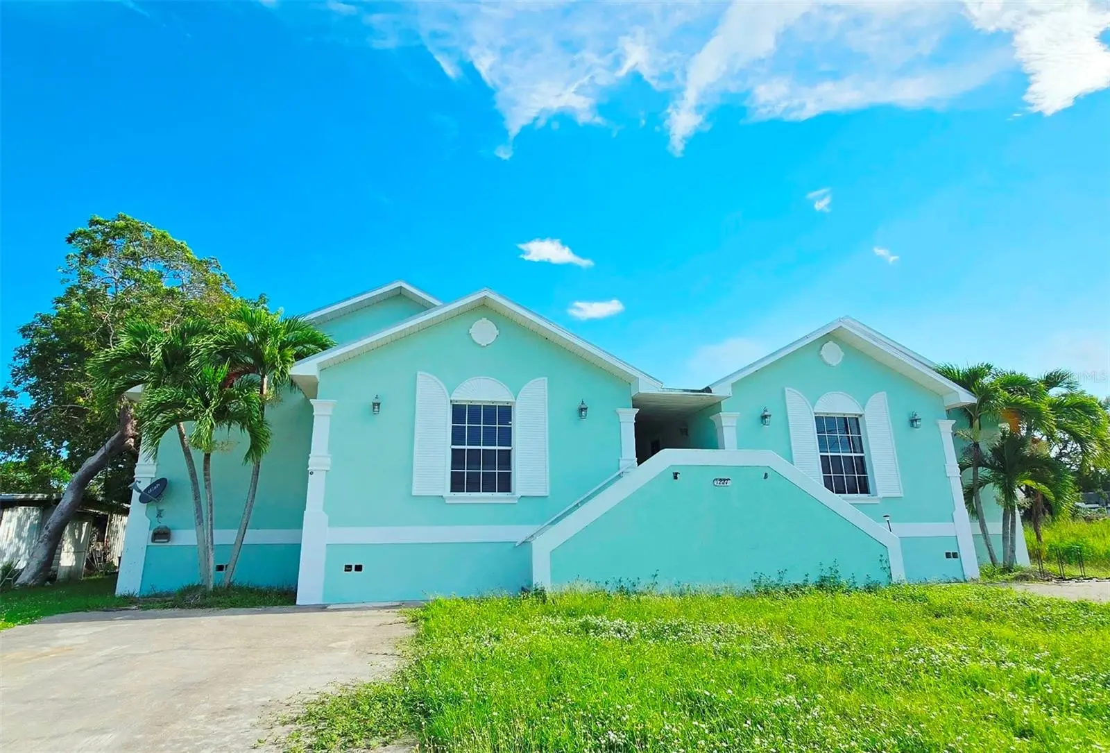 1227 Mangrove Lane, FL