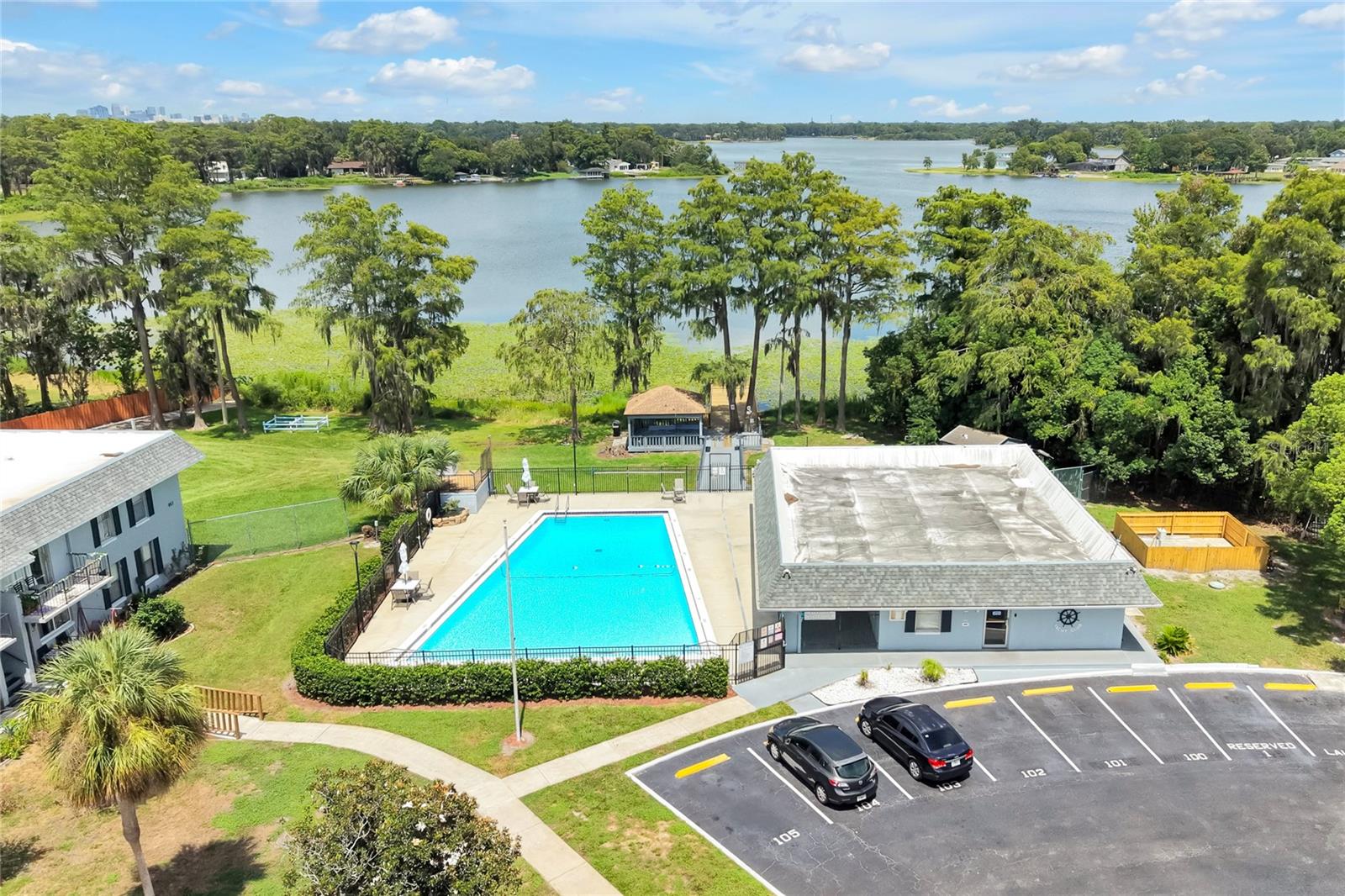 915 Oak Ridge Road, FL