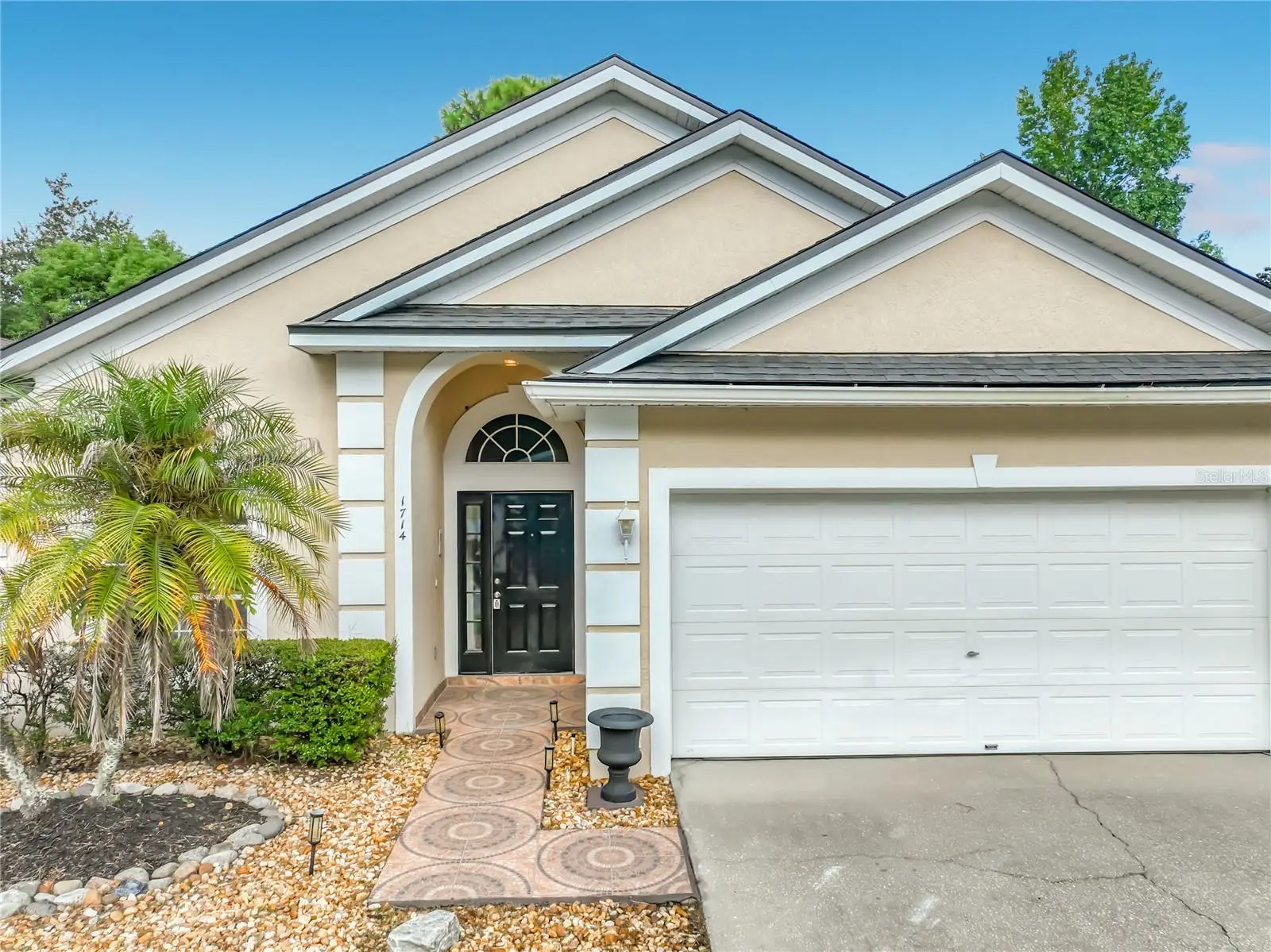 1714 Fox Glen Court, FL