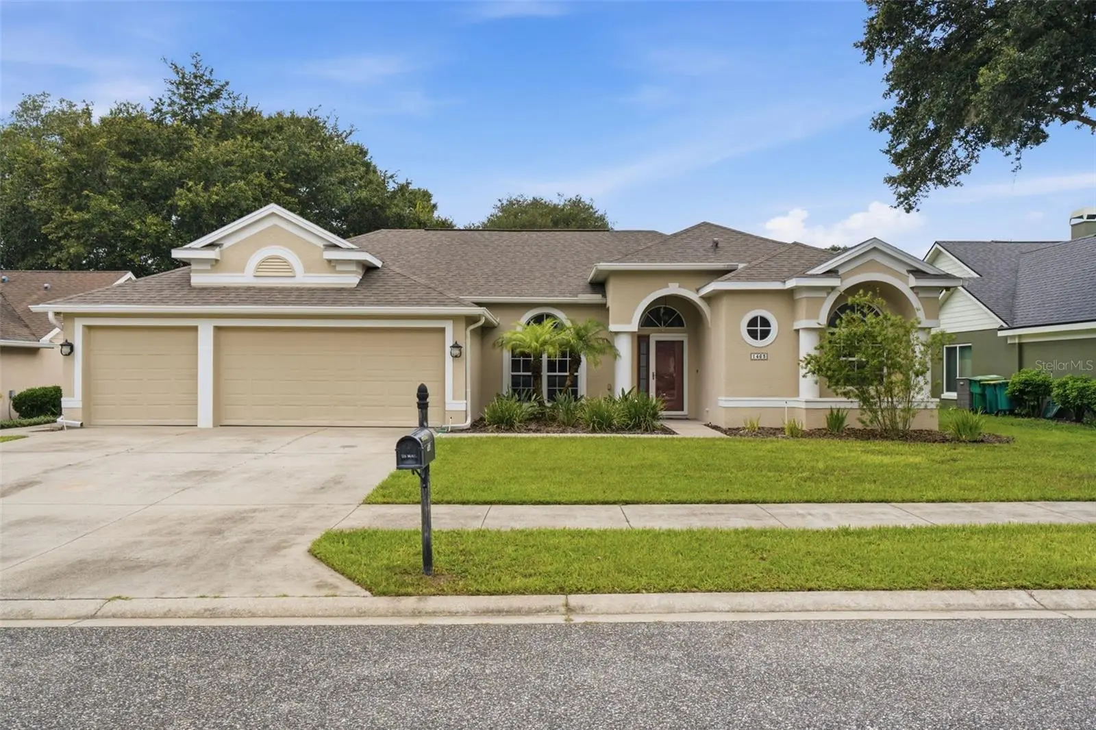1463 Maple Leaf Lane, FL