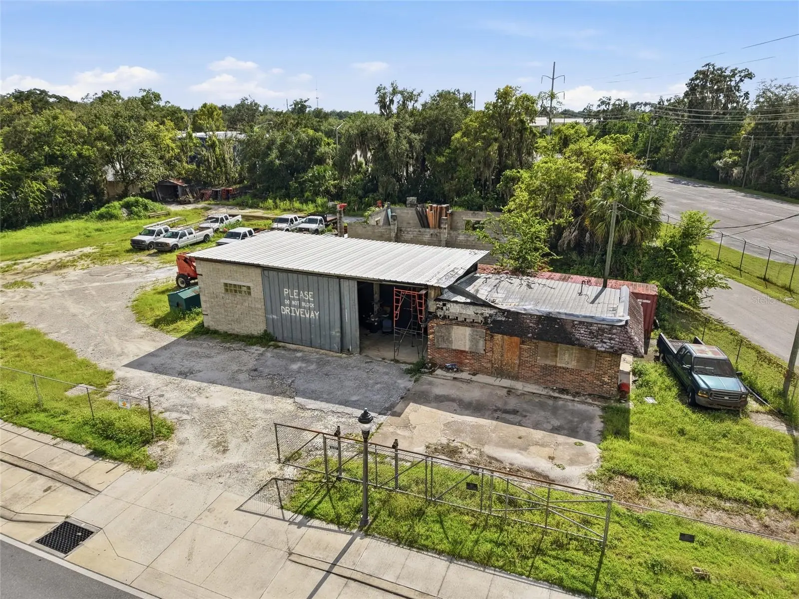 916 4th Street, FL