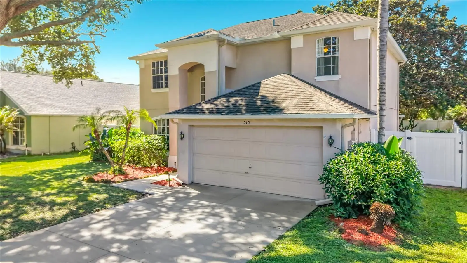 513 Winding Hollow Avenue, FL
