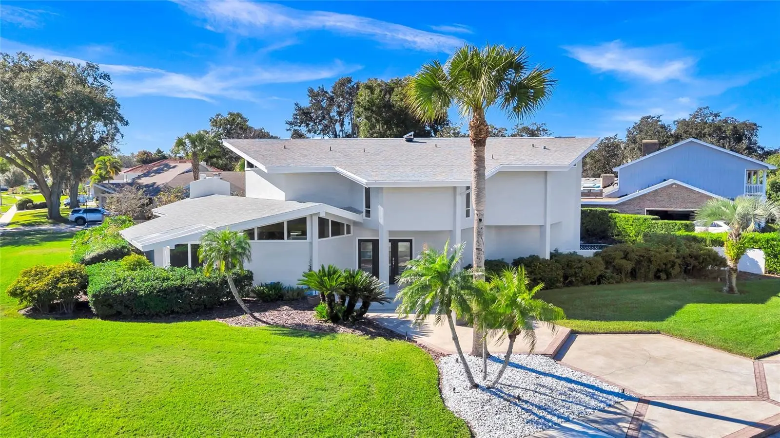 8922 Bay Cove Court, FL