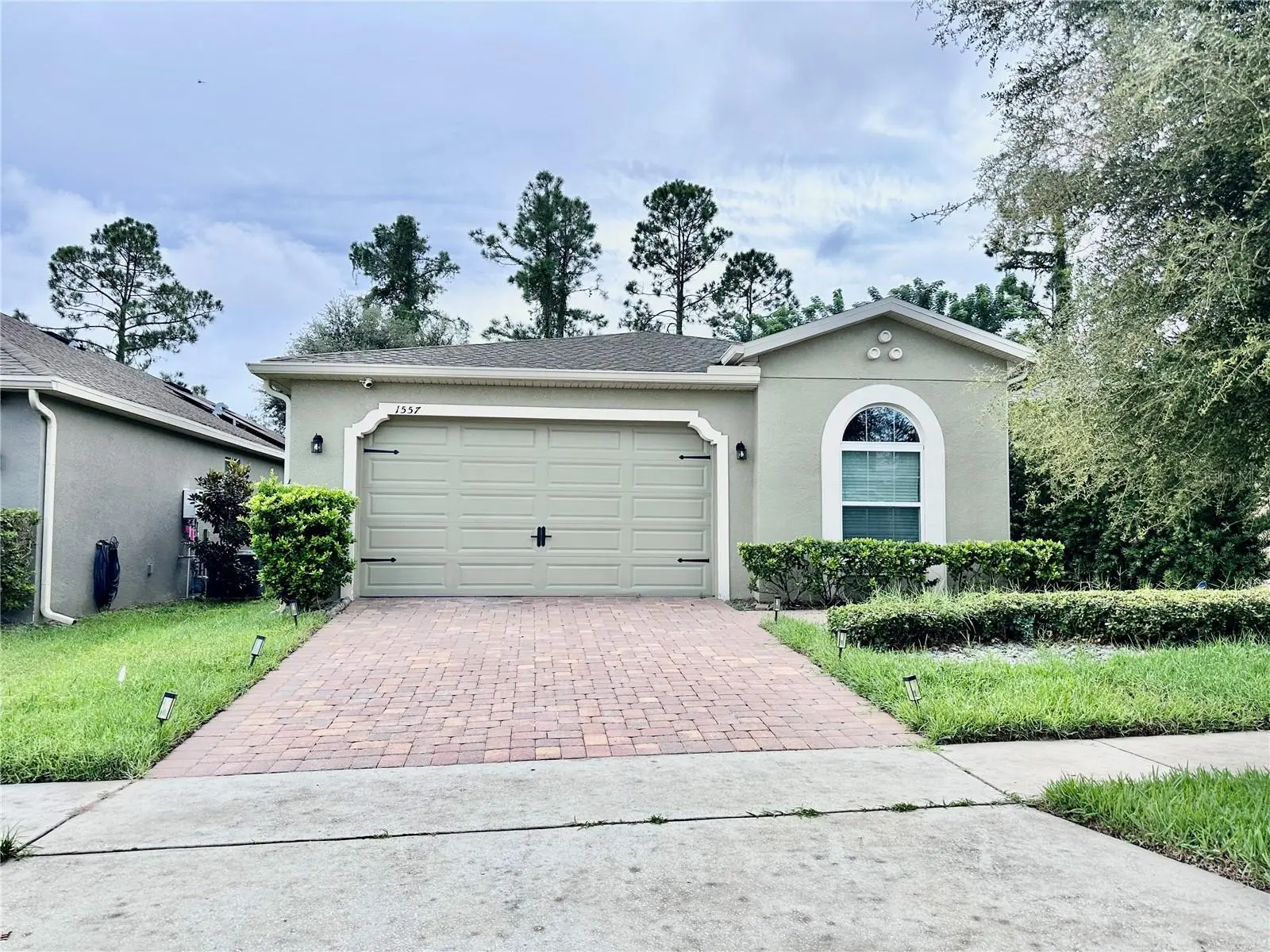 1557 Amber Leaf Circle, FL