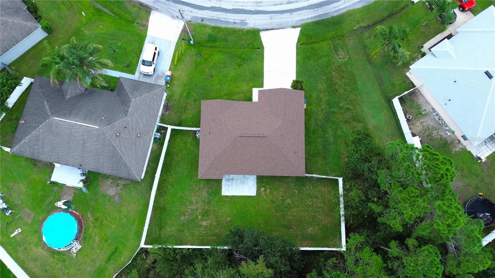 930 Derbyshire Drive, FL