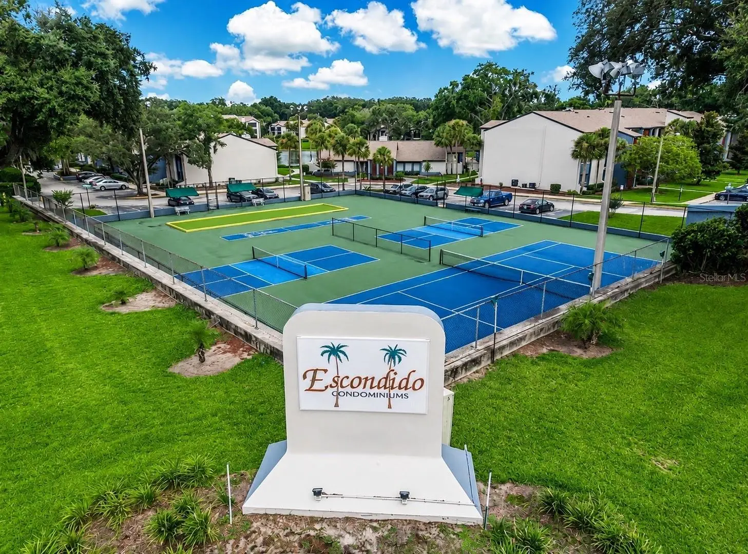 5 Escondido Circle, FL