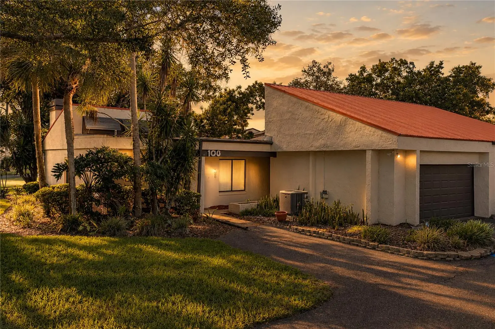 108 Capri Court, FL