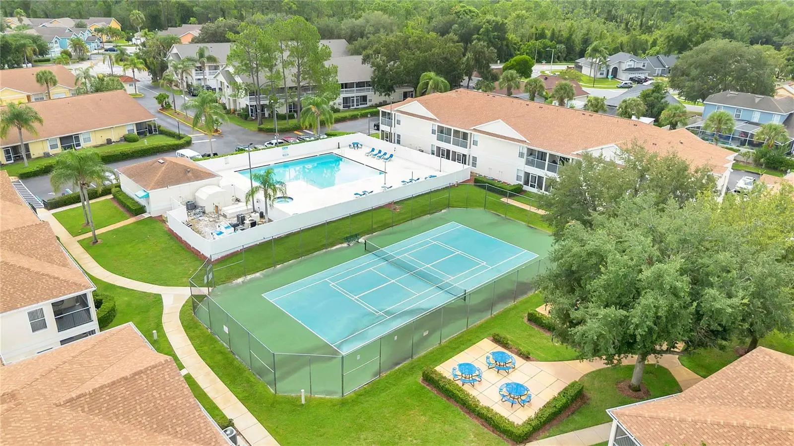 8825 Coral Palms Court, FL