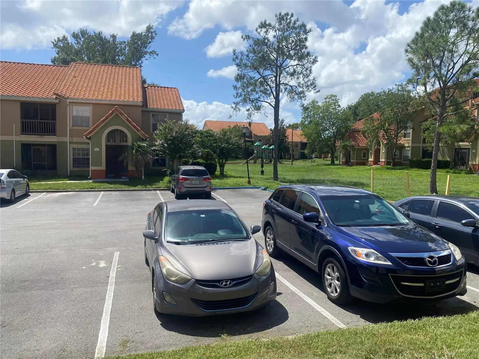 433 Fountainhead Circle, FL