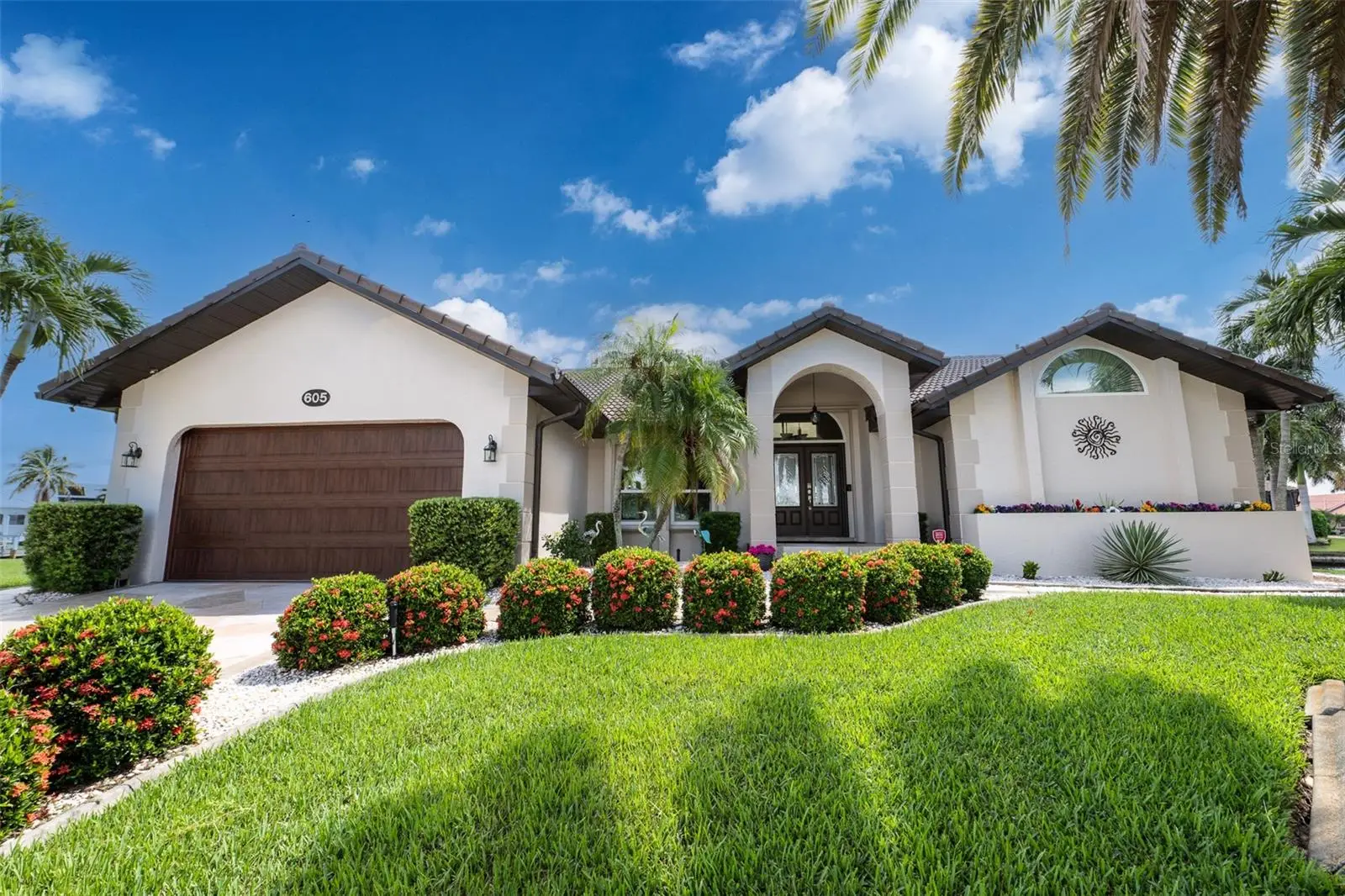 605 Candia Court, FL