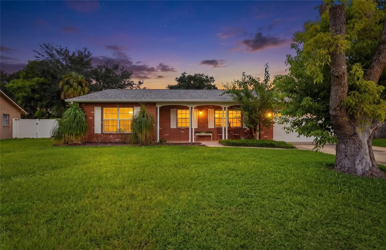 8403 Flintrock Court, FL