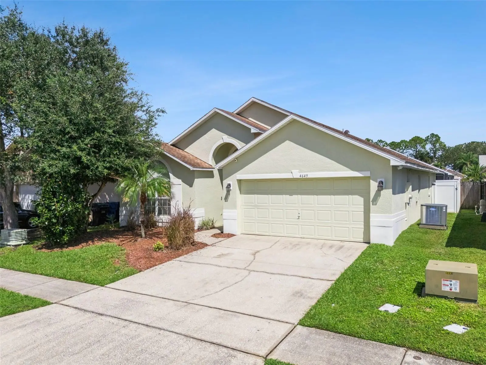 4649 Eagle Peak Drive, FL