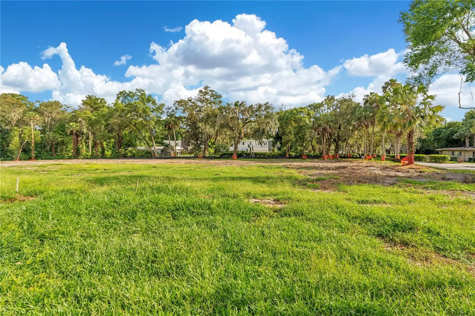 2000 Adams, FL