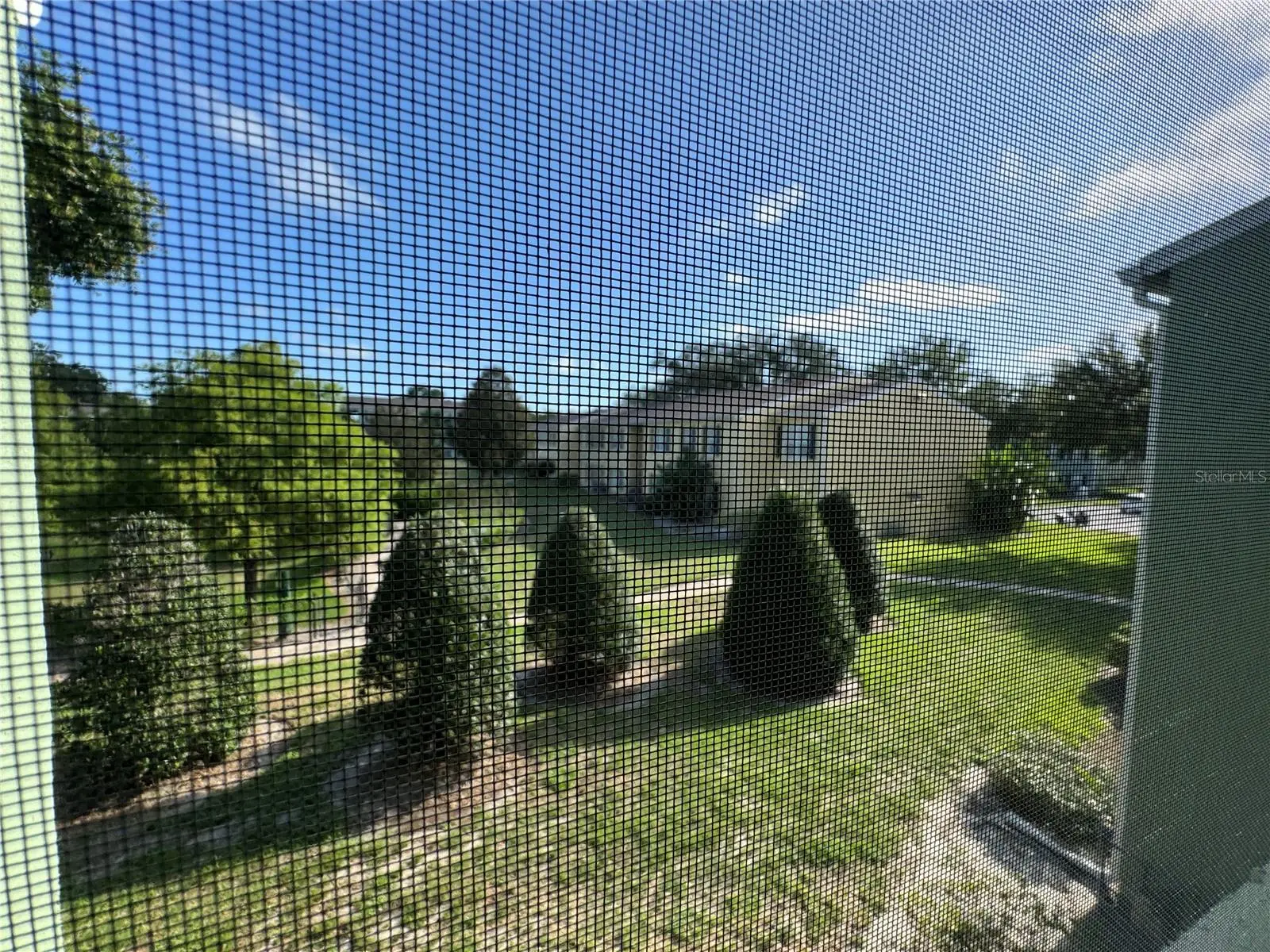 2053 Dixie Belle Drive, FL