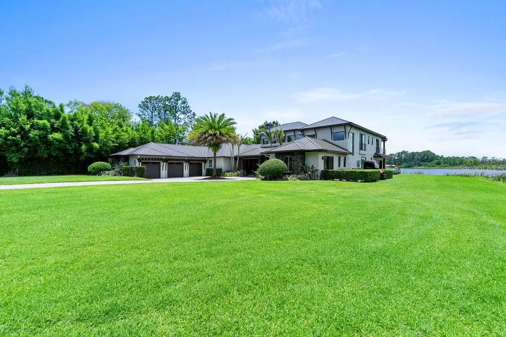 9226 Charles E Limpus Road, FL