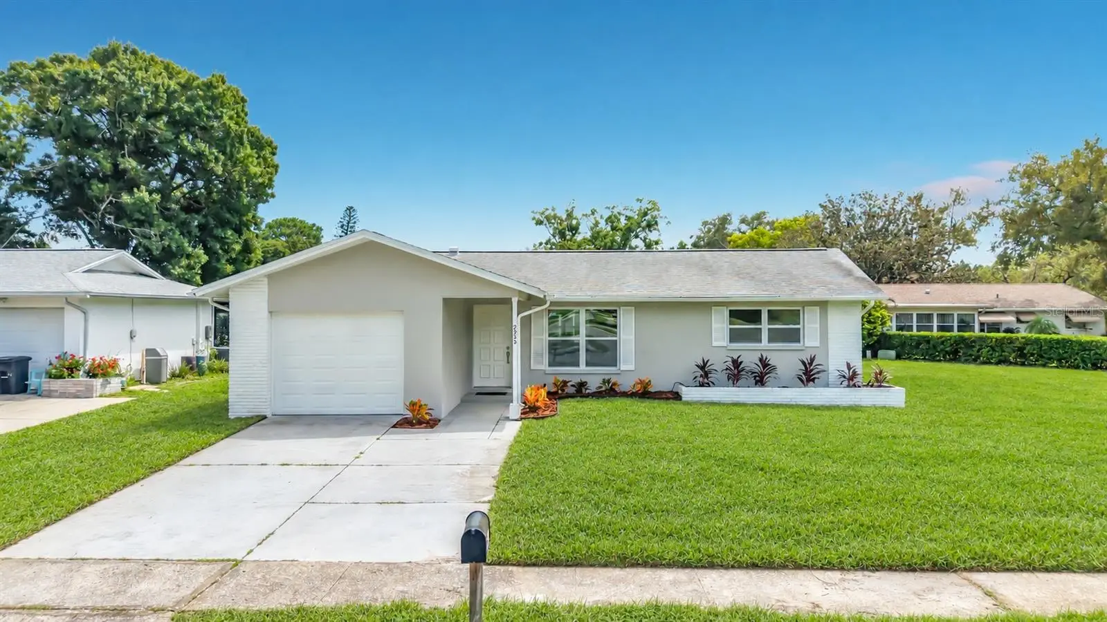 2950 Curling Court, FL