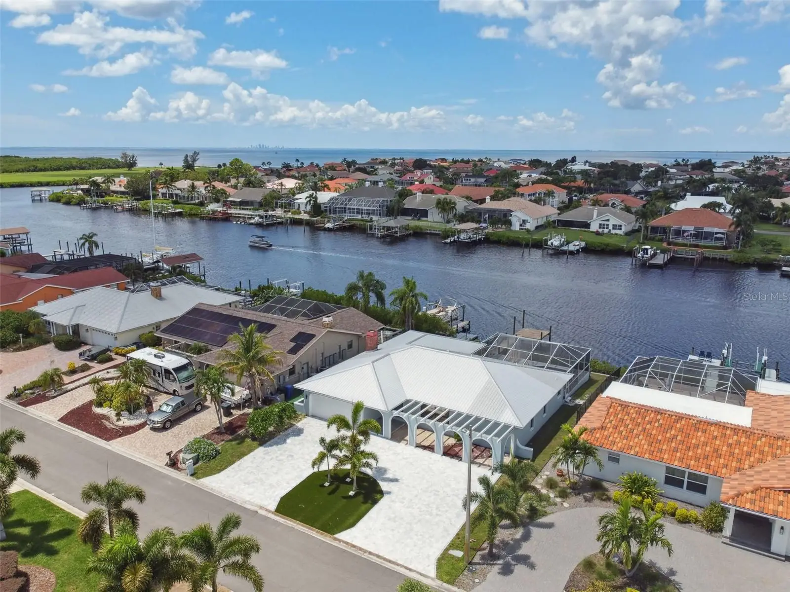 919 Chipaway Drive, FL