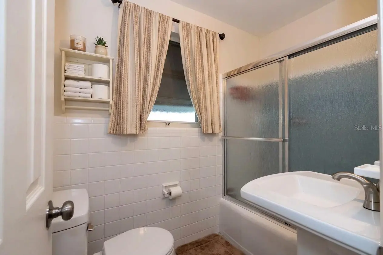708 Santa Fe Lane, FL