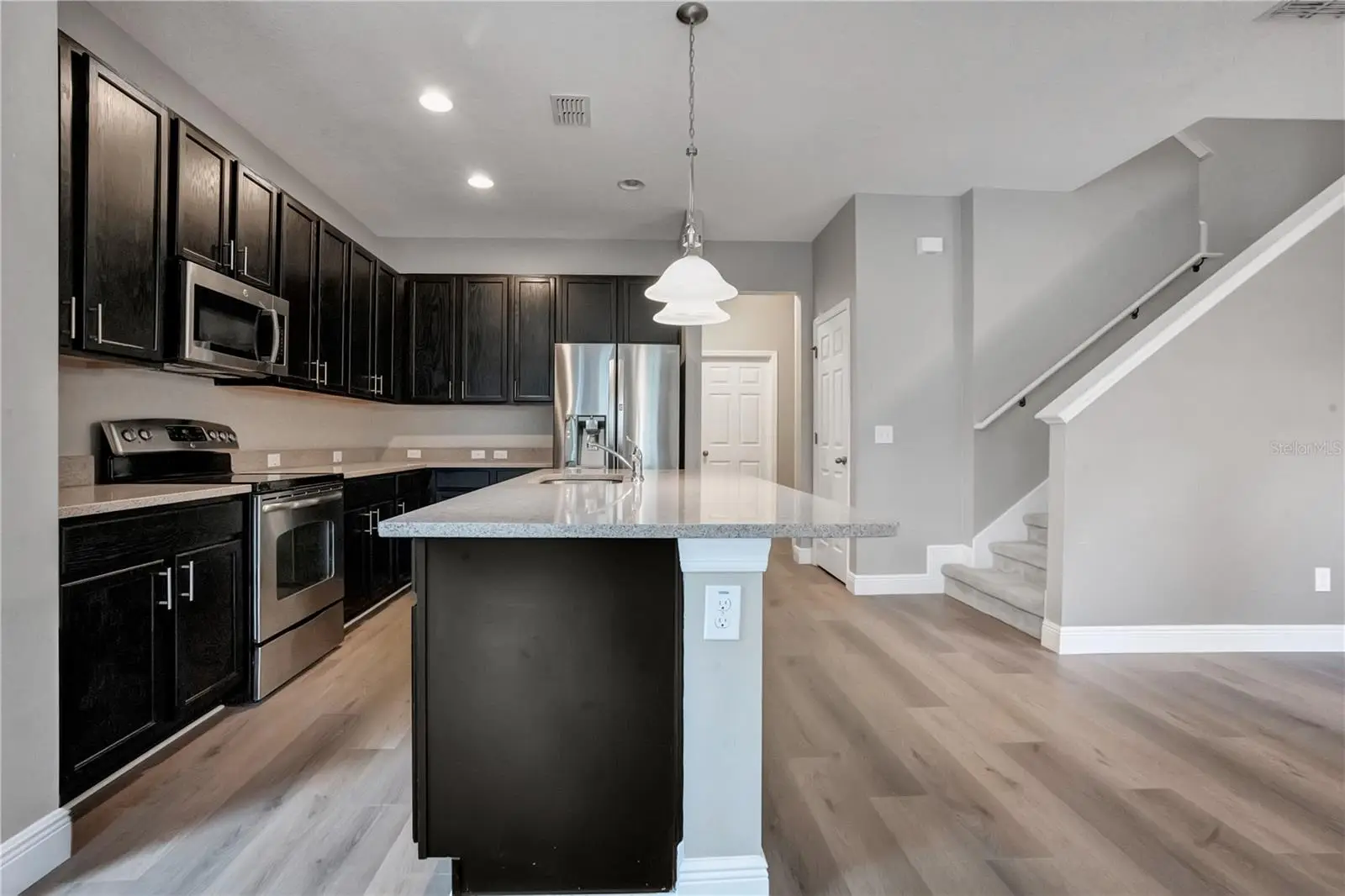 6867 Sundrop Street, FL