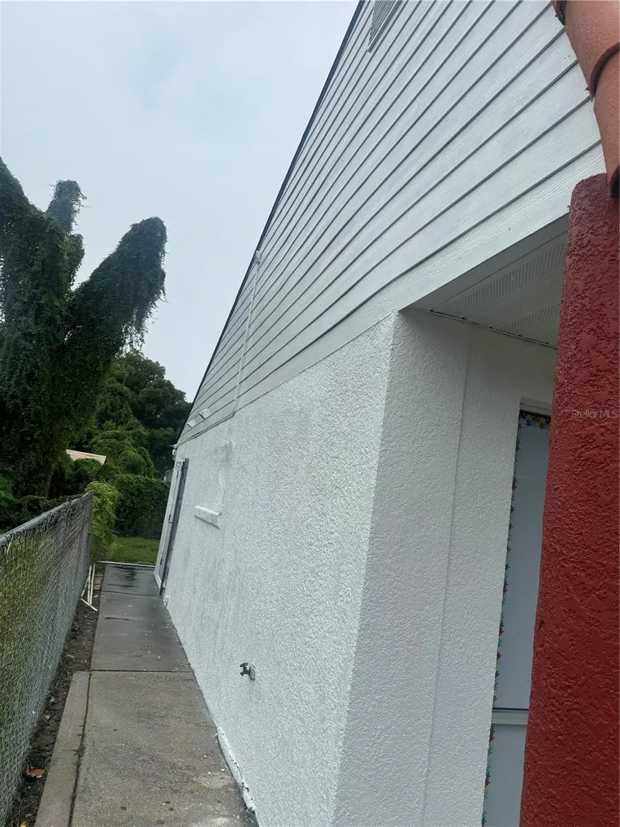 7448 Aloma Avenue, FL