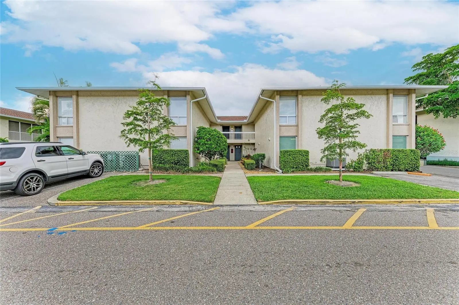 2121 Wood Street, FL