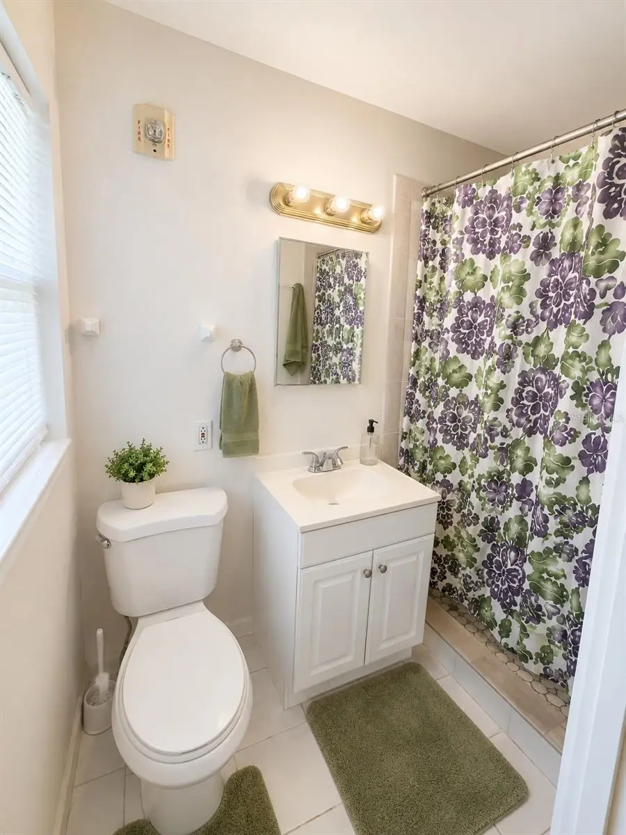 5609 Perrine Drive, FL