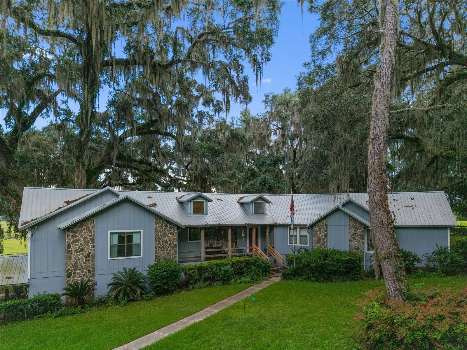 22118 Old Providence Road, FL