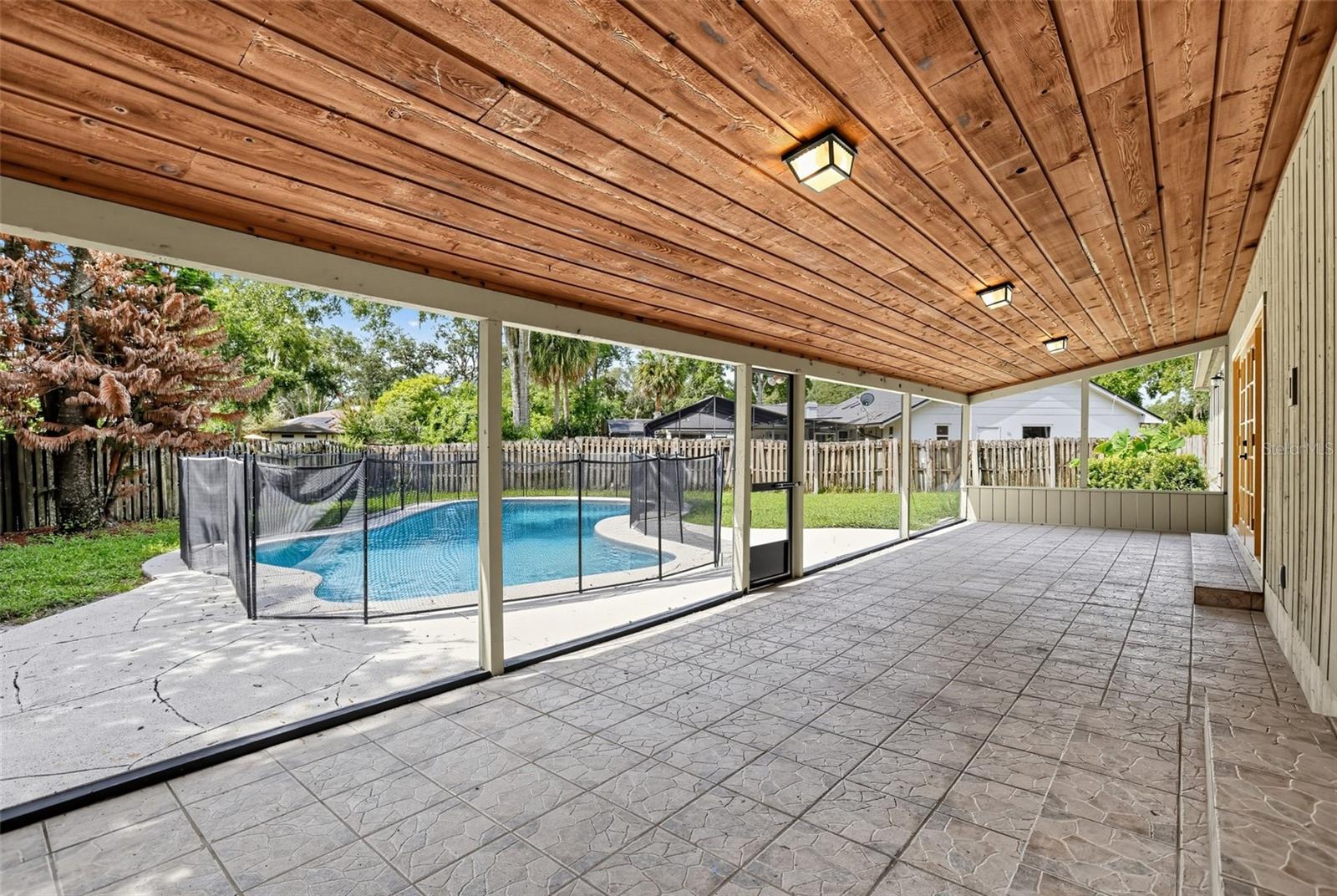 1539 Grace Lake Circle, FL