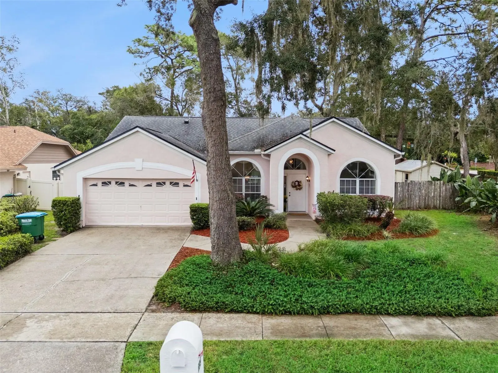 699 Endeavour Drive, FL