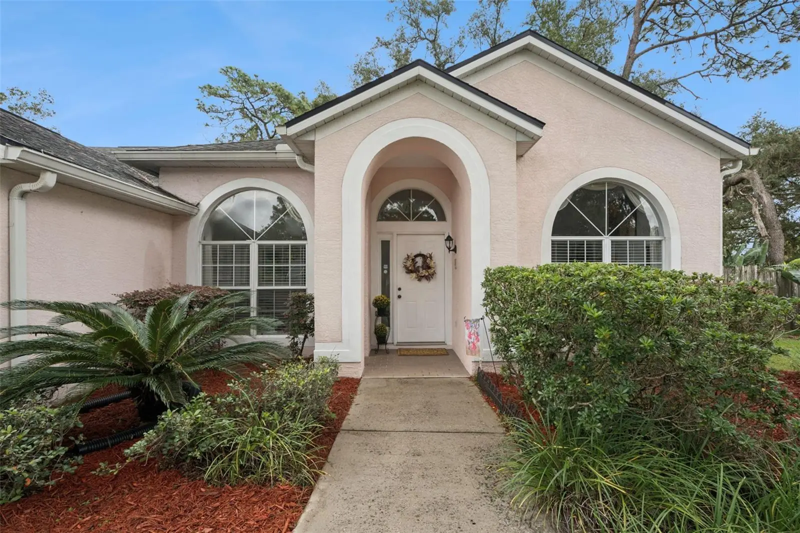 699 Endeavour Drive, FL