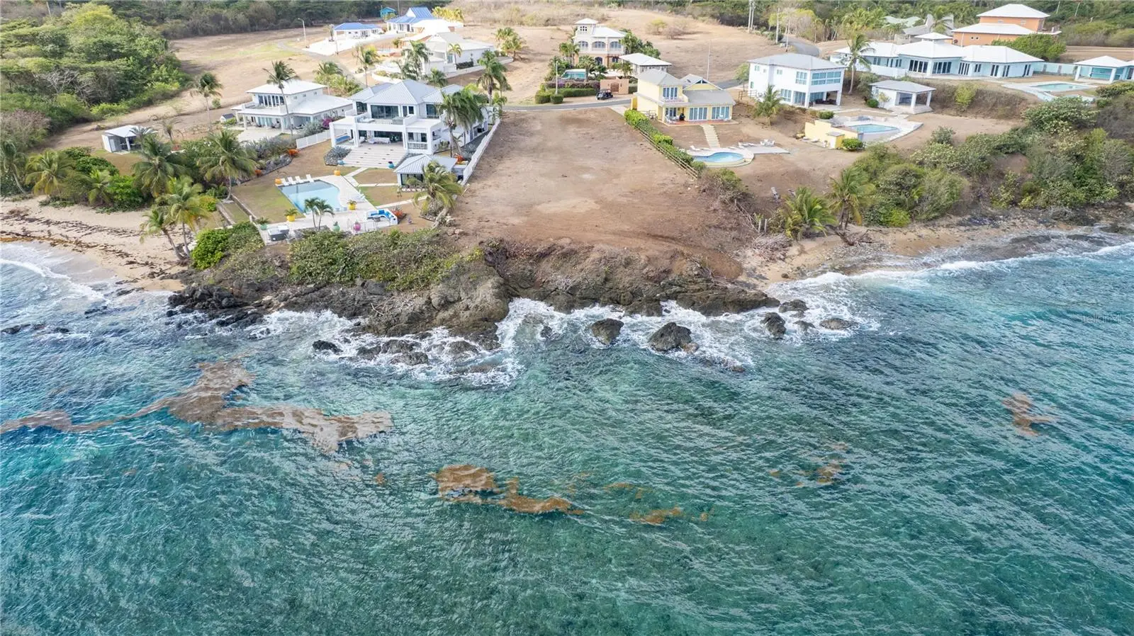 6 Beach Village, PR