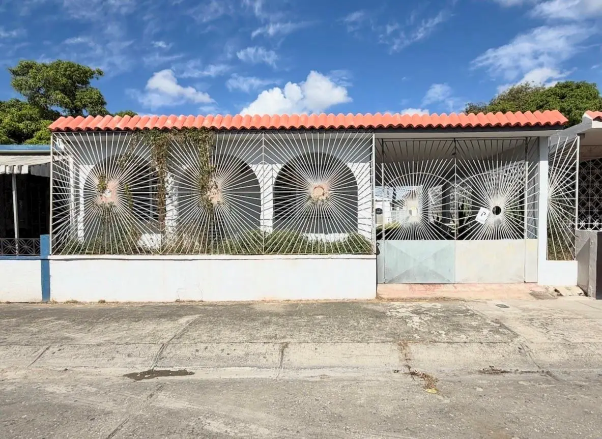 2005 Eduardo Cuevas Urb. Villa Grillasca, PR