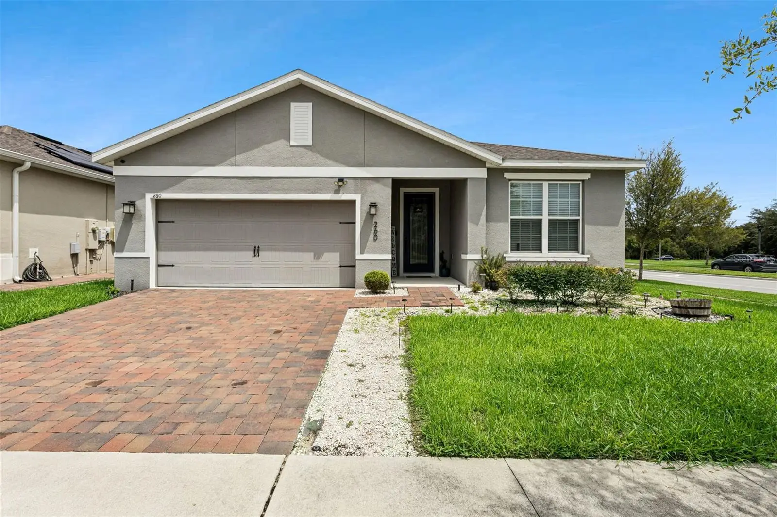 260 Whirlaway Dr, FL