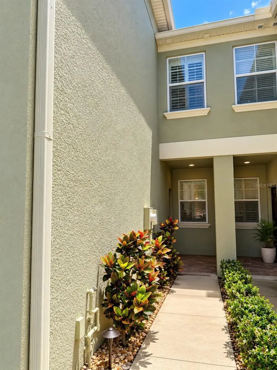 9568 Trumpet Vine Loop, FL