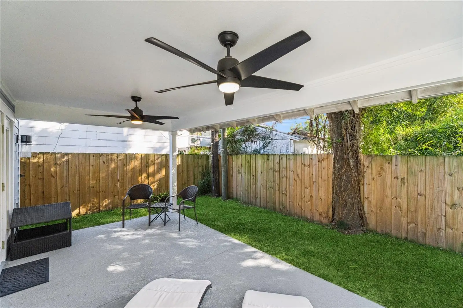 210 Hibiscus Court, FL