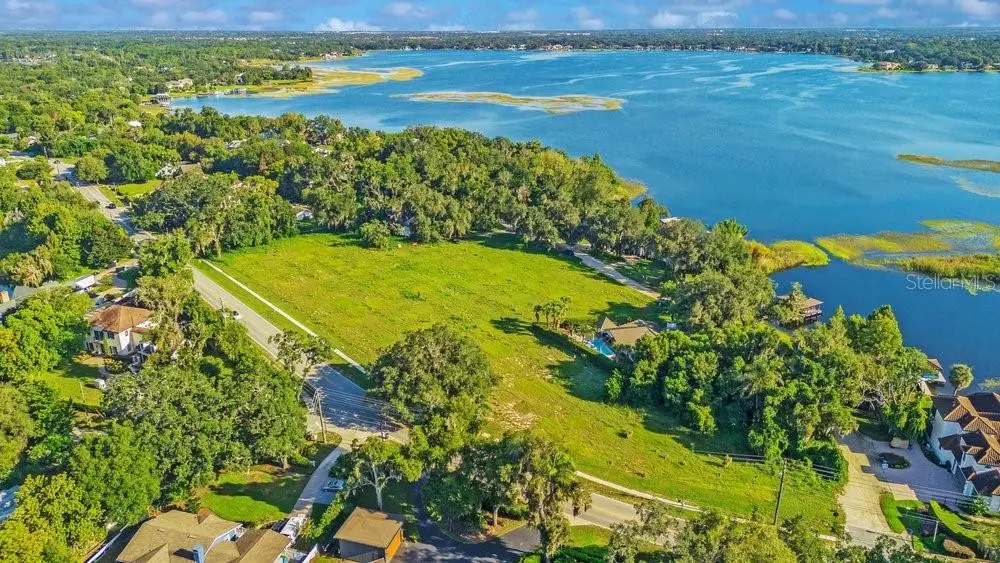 618 Ridgewood Drive, FL
