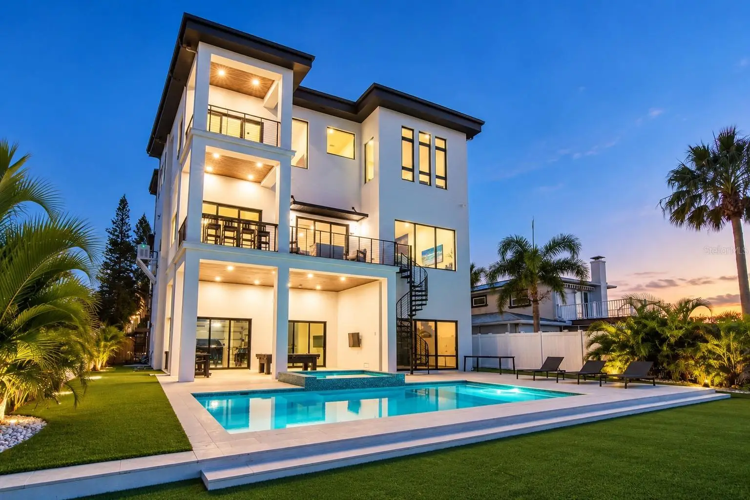 836 Bay Point Drive, FL