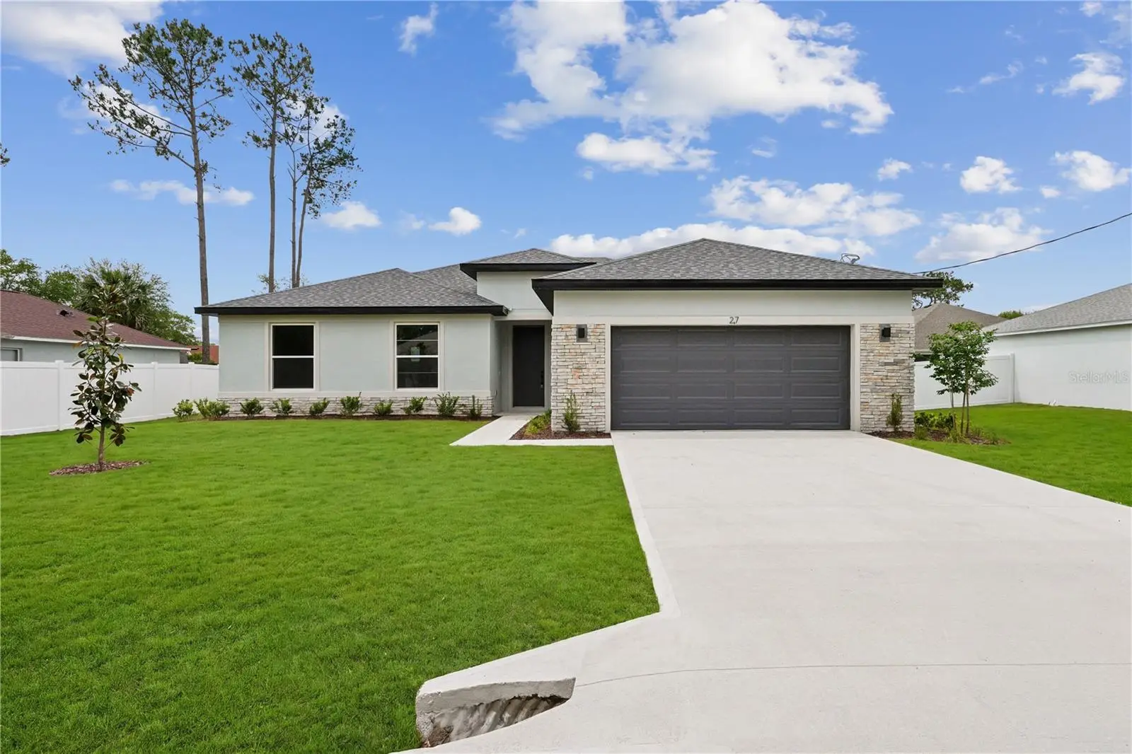 21 Bonnie Lane, FL