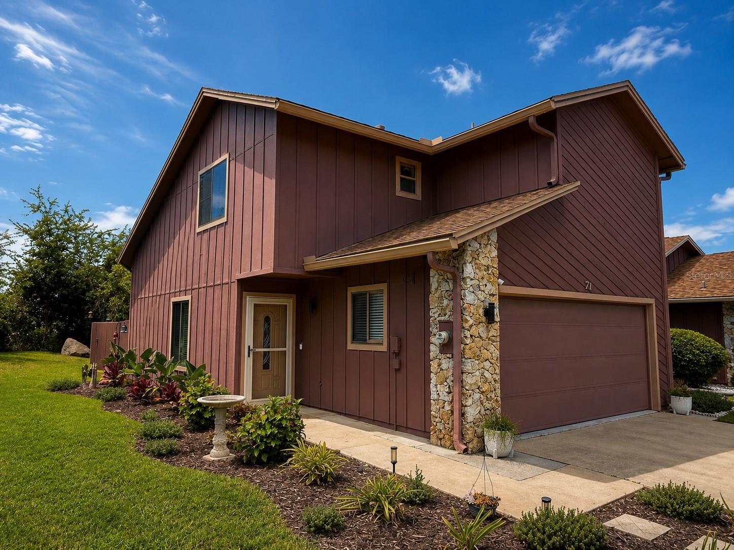 27 Wildwood, FL