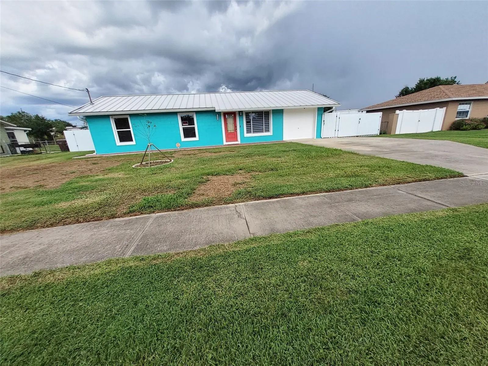 1319 Manor Drive, FL