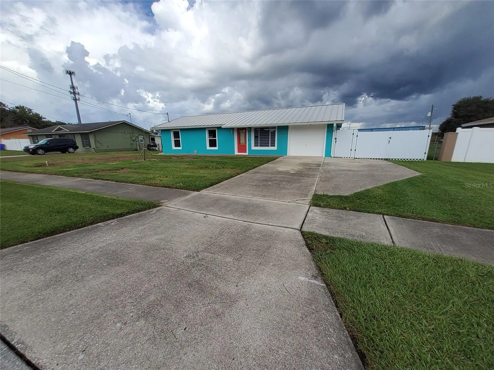 1319 Manor Drive, FL