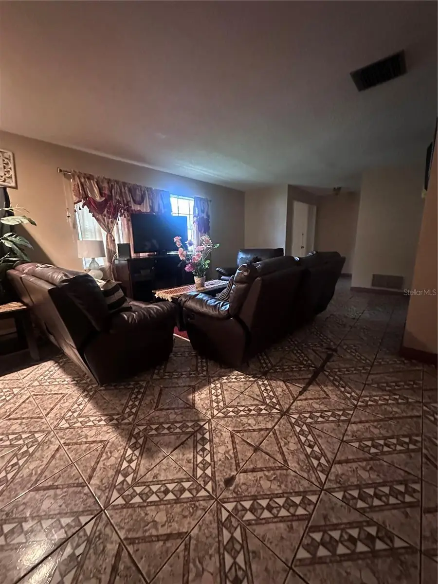 1827 Applewood Court, FL