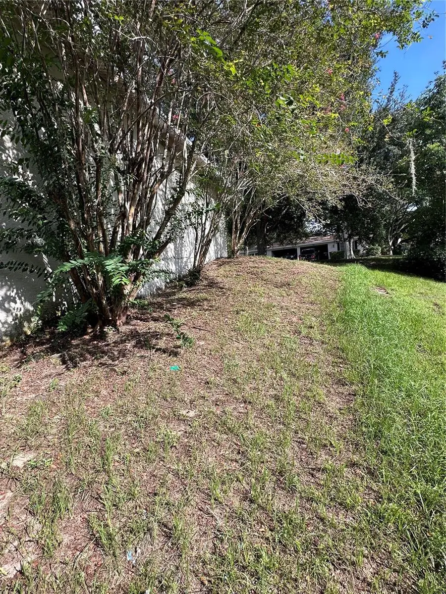 10 Sunnyside Drive, FL