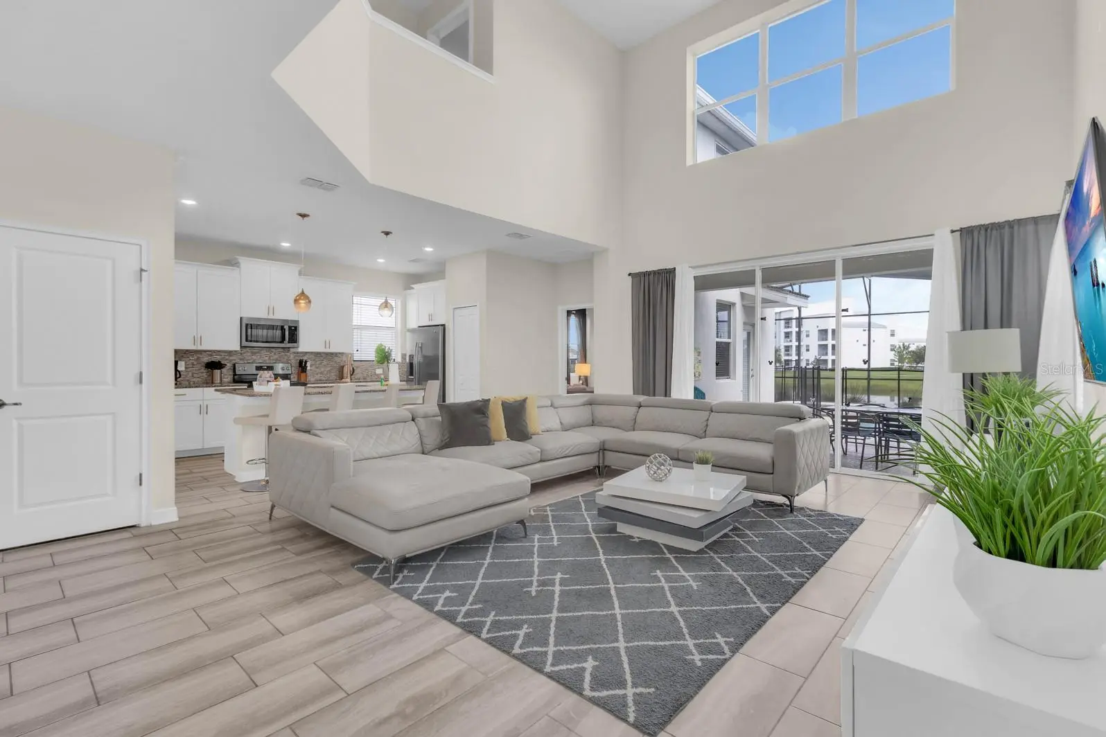 4733 Kings Castle Circle, FL