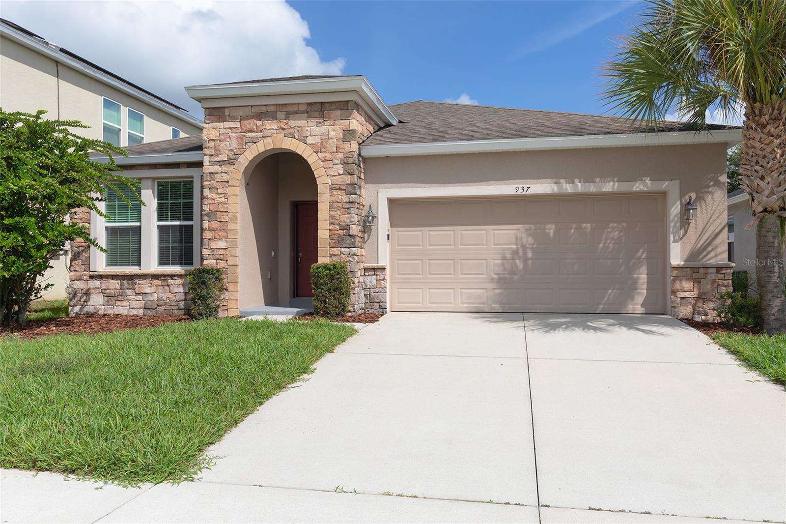 937 Hilltop Park Court, FL