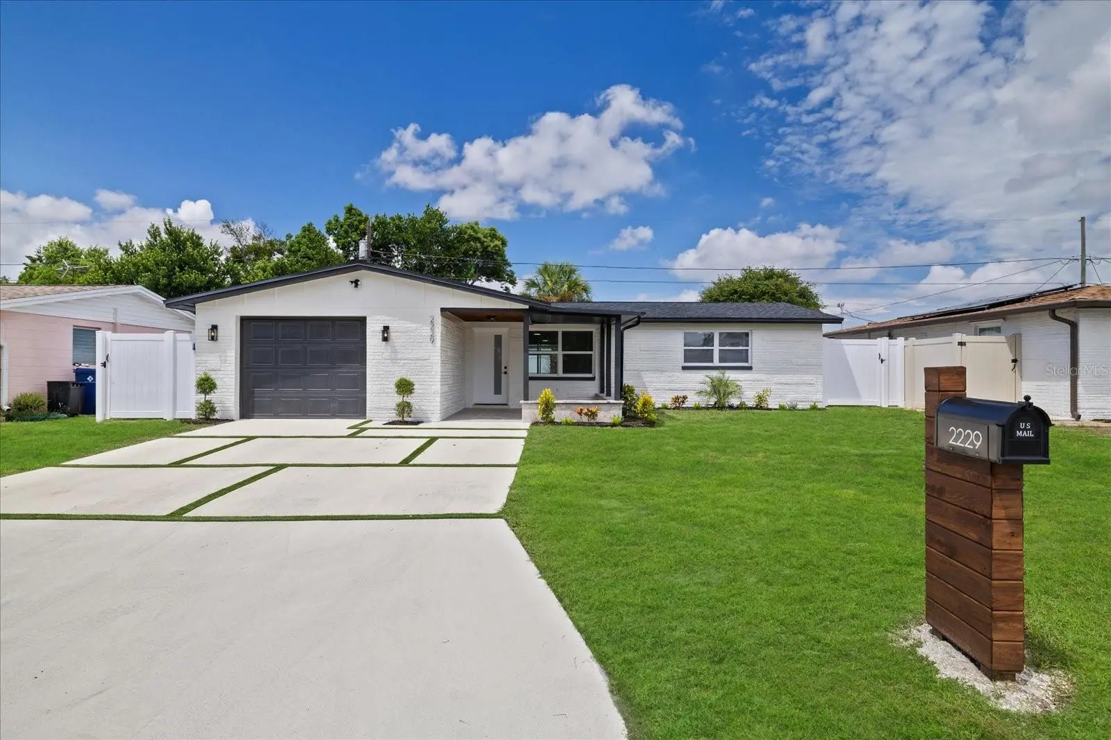 2229 Roselawn Drive, FL